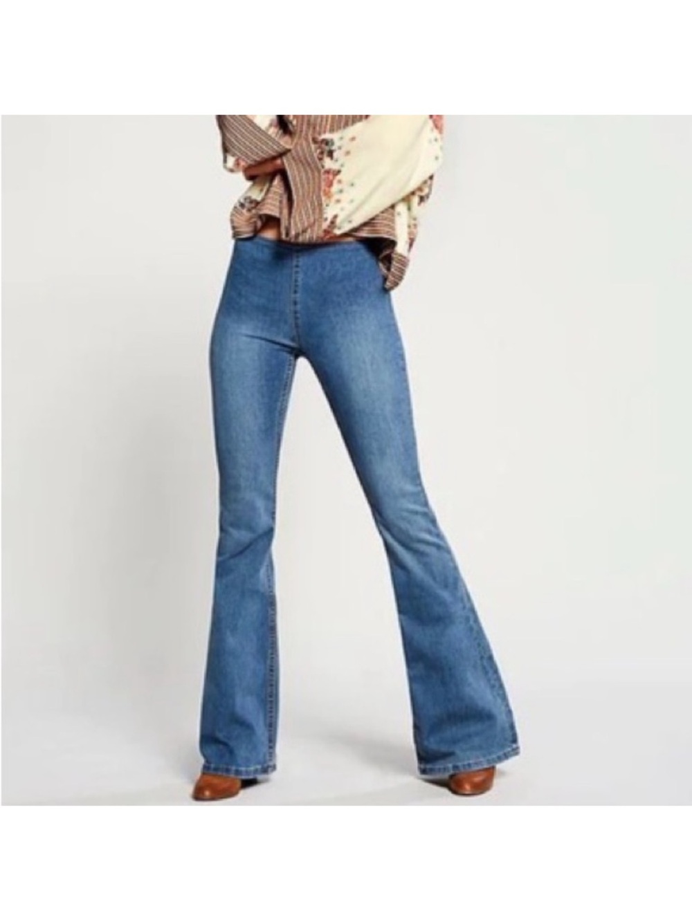 Free People Pull On Gummy Flare Wide Leg Jeans Blue Size 30 Mid Rise